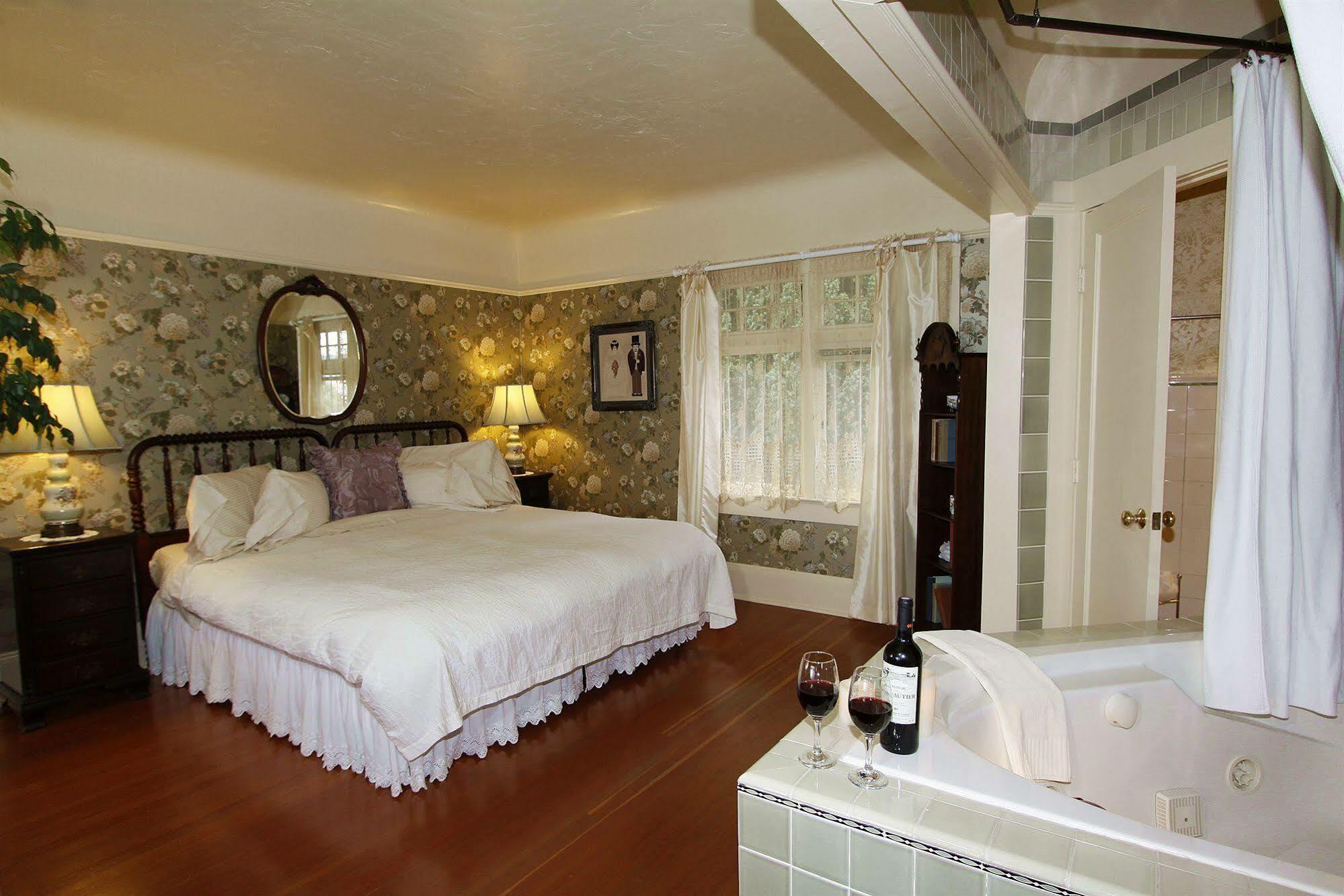 The Jabberwock Bed & Breakfast Monterey Kültér fotó